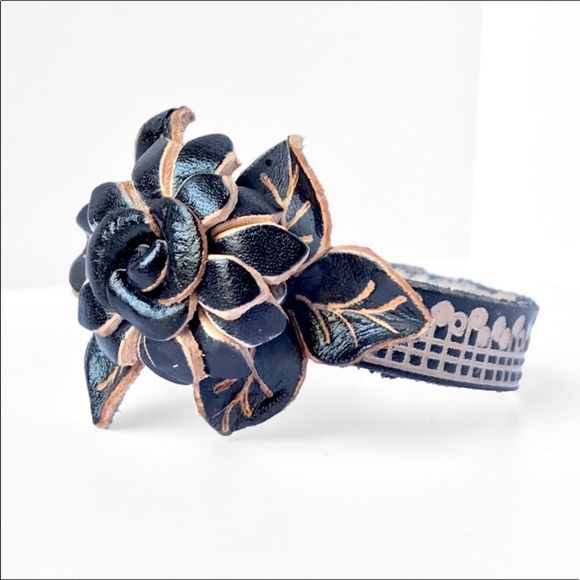 GENUINE Leather Handmade Handcrafted Flower Bracelet - Picture 2 of 4